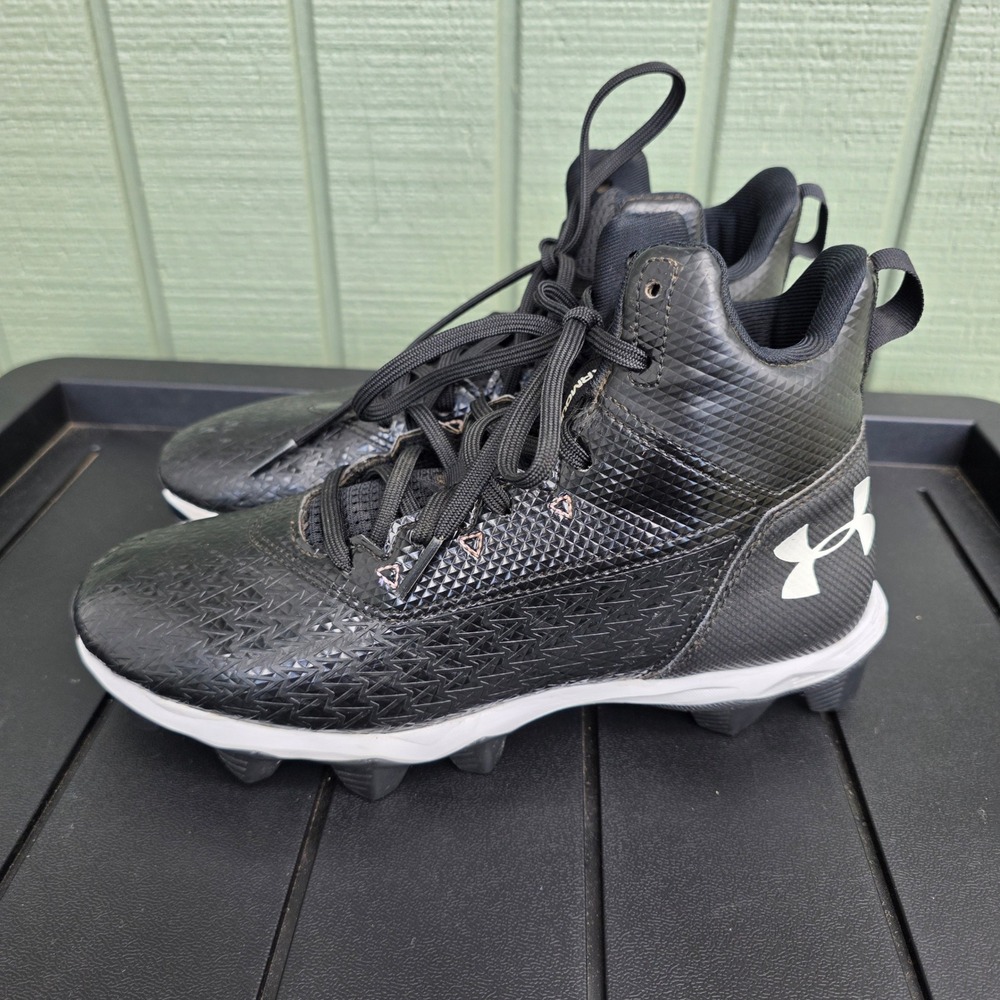 Under Armour Hammer RM Jr Black White Youth Football Cleats High Top Size 6Y